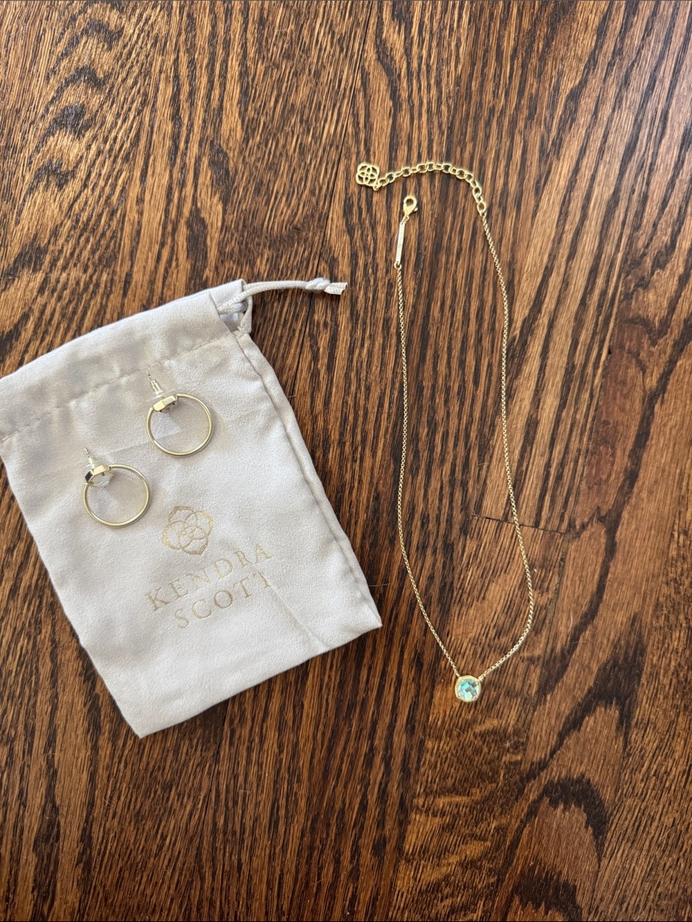 Kendra Scott earrings/necklace set